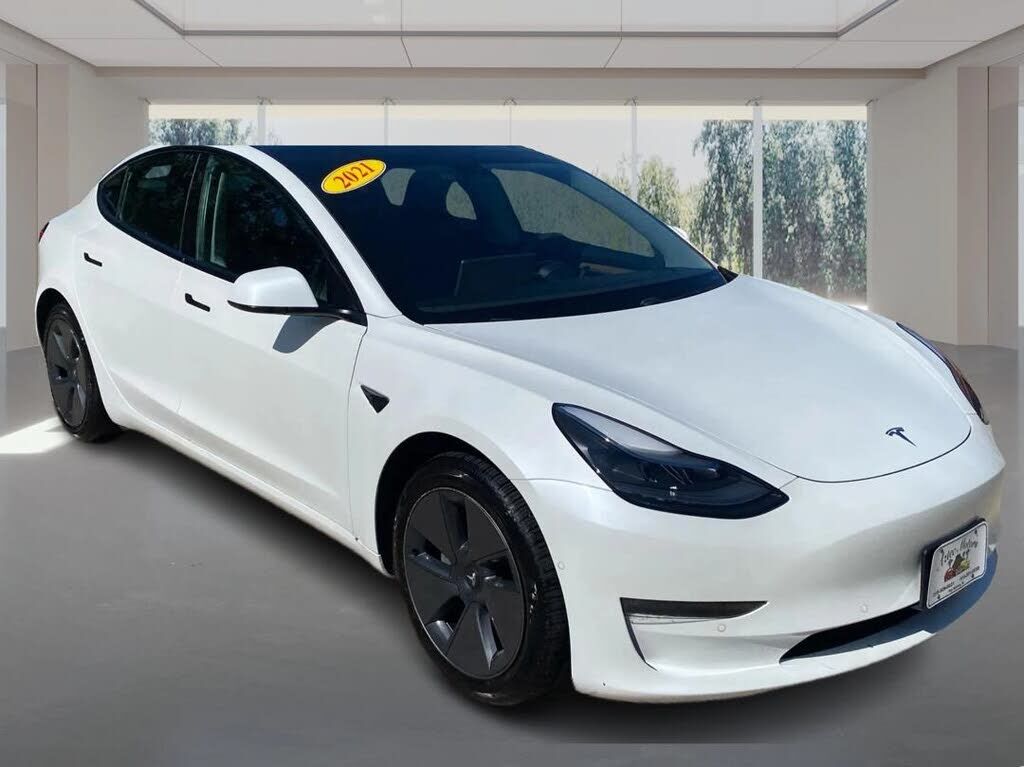2021 TESLA Model 3