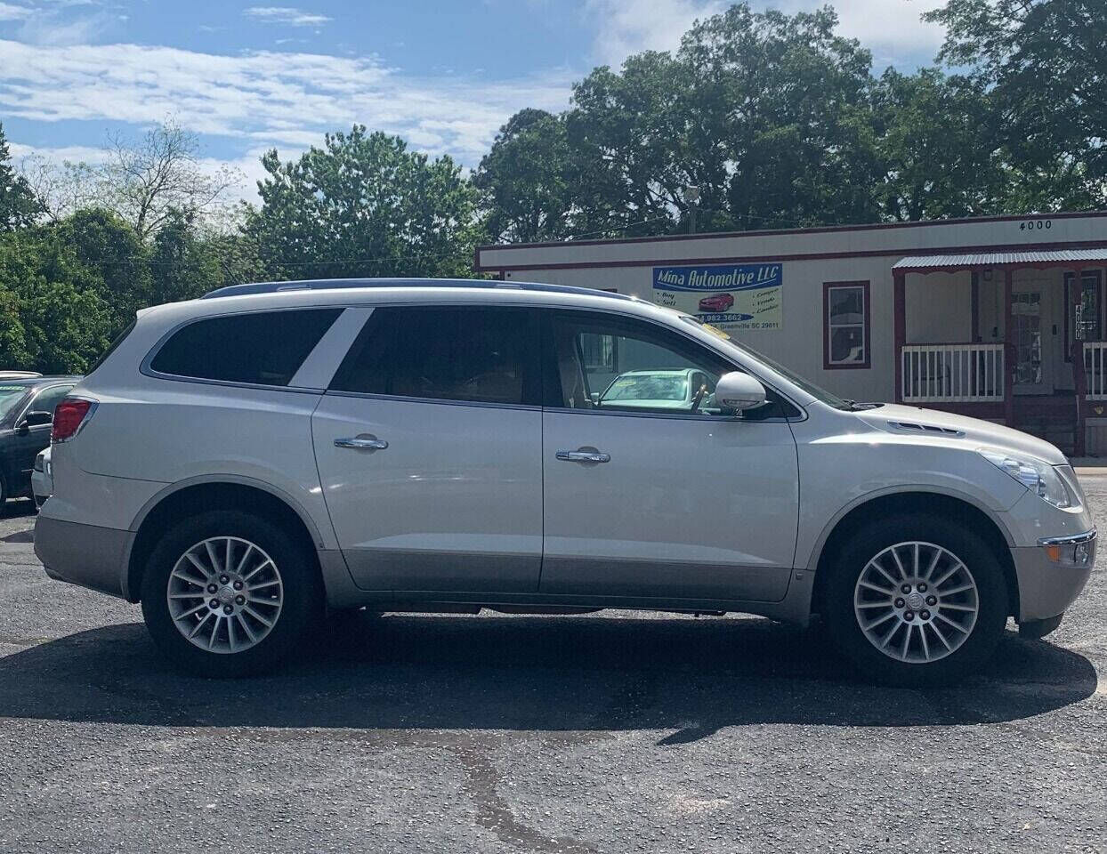 2010 BUICK Enclave