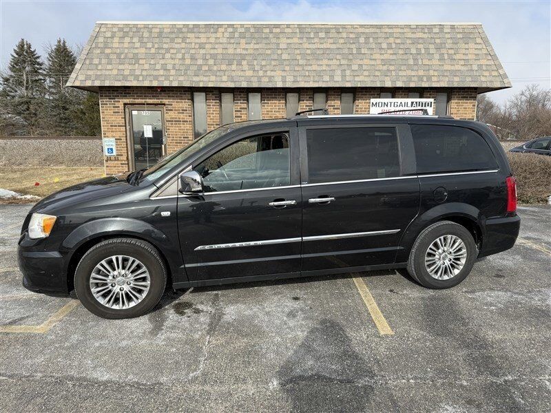 2014 CHRYSLER Town and Country