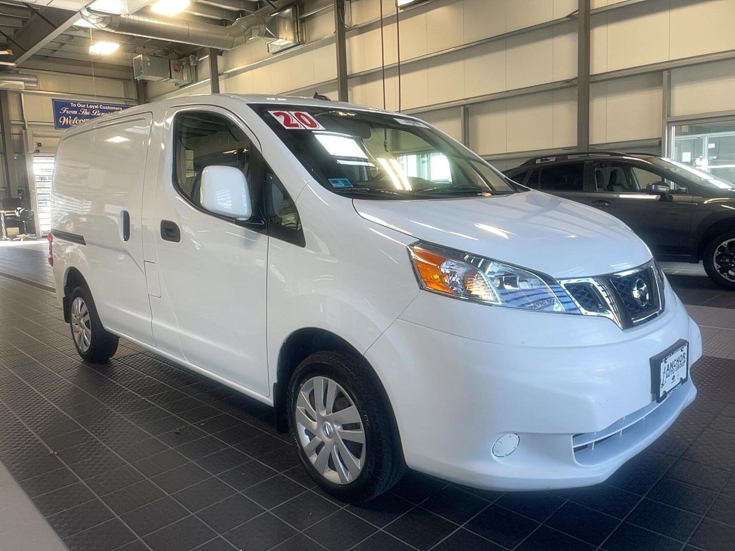 2020 NISSAN NV200