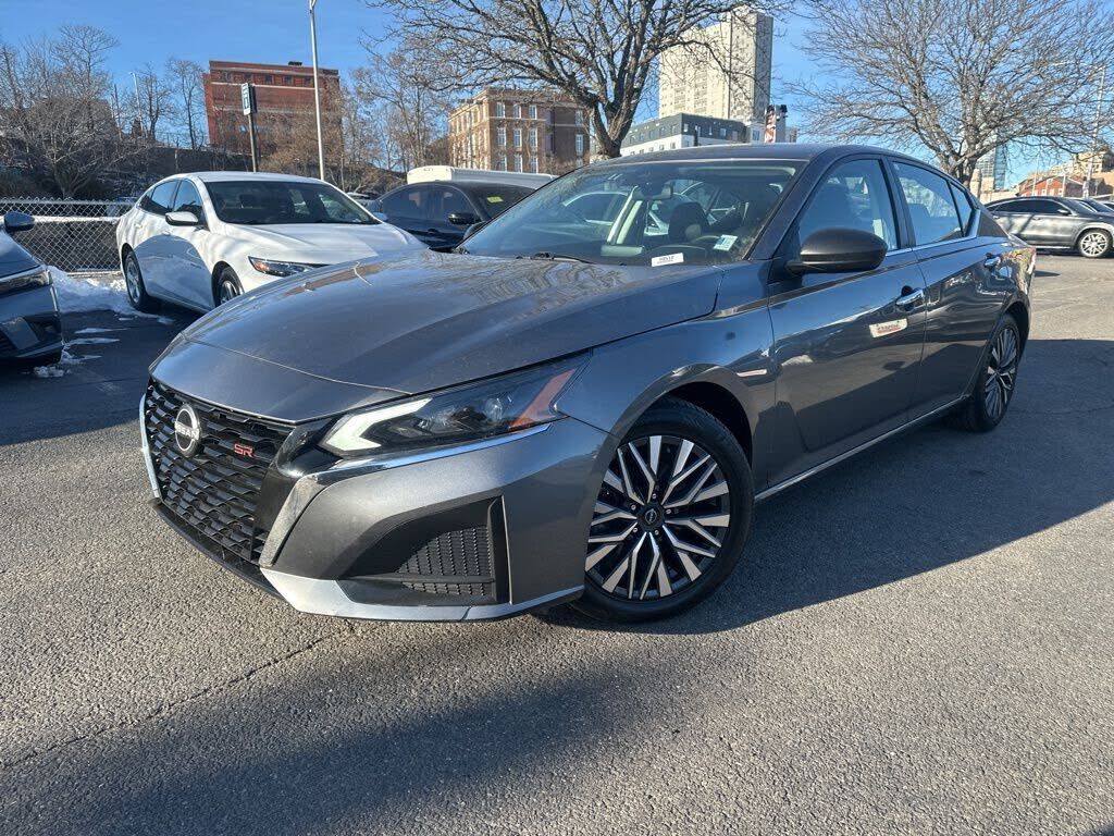 2024 NISSAN Altima