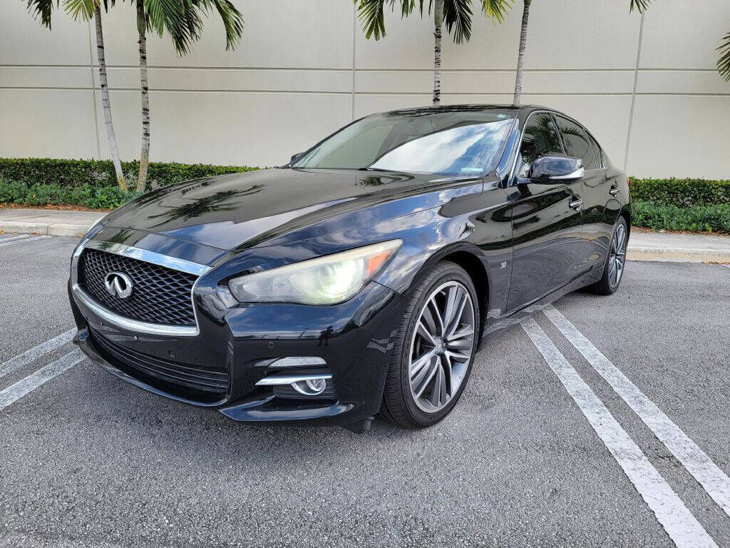 2014 INFINITI Q50