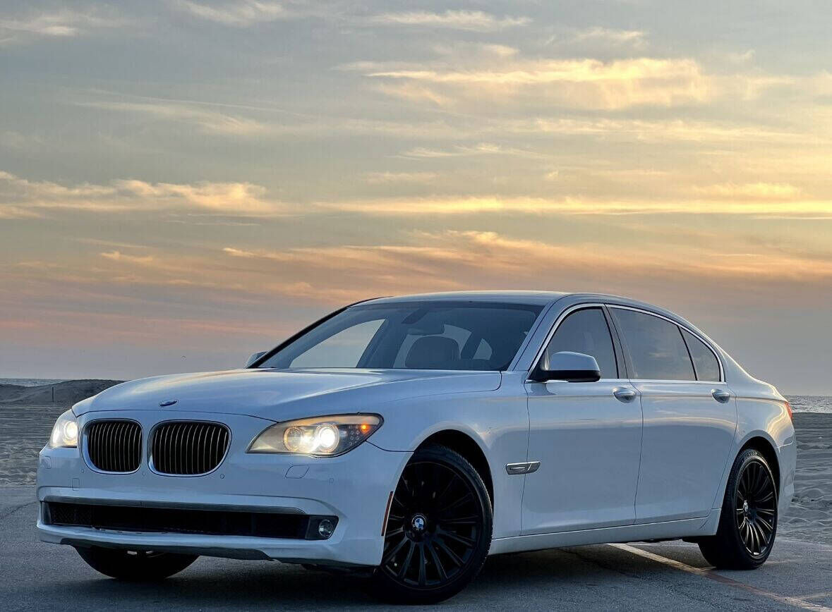2012 BMW 7 Series