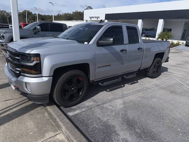 2017 CHEVROLET Silverado
