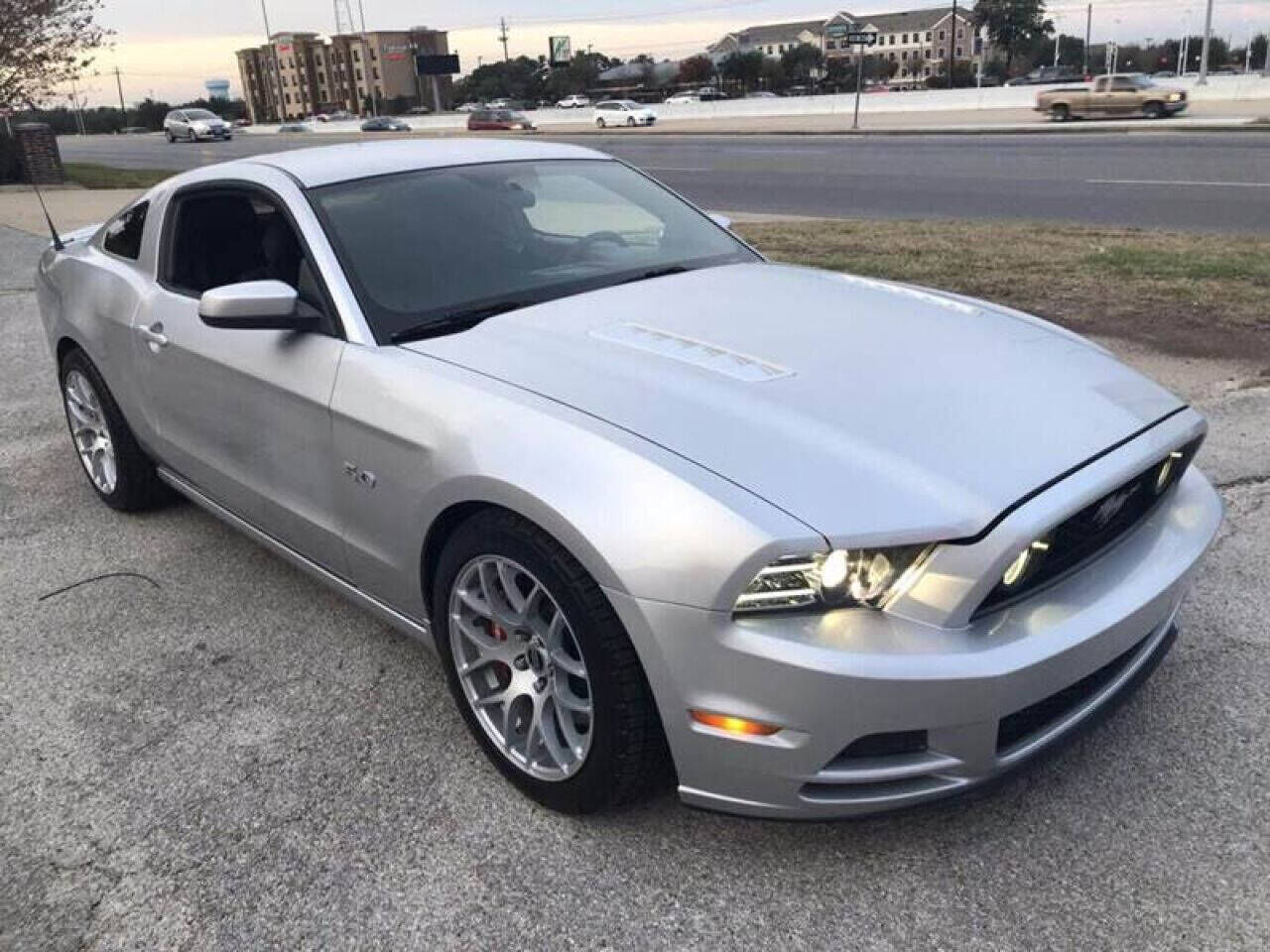 2013 FORD Mustang