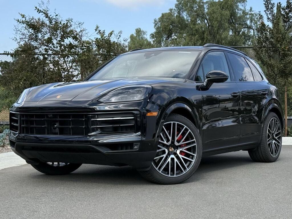 2026 PORSCHE Cayenne