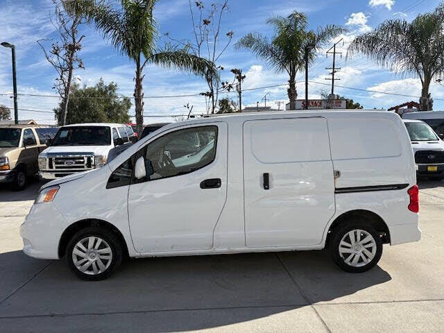 2021 NISSAN NV200