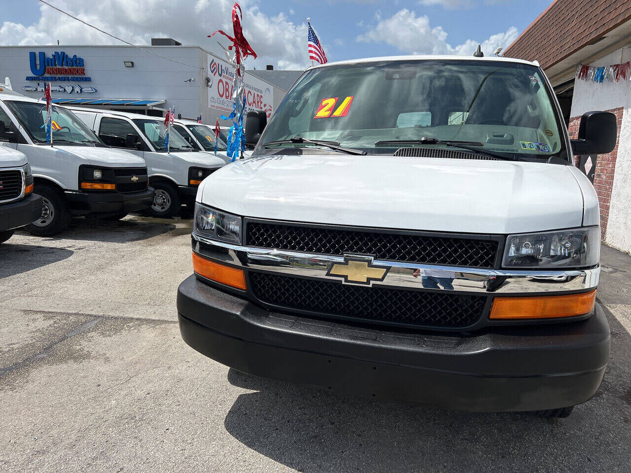 2021 CHEVROLET Express