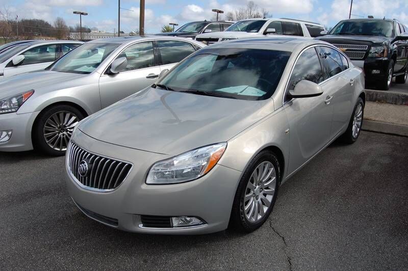 2011 BUICK Regal