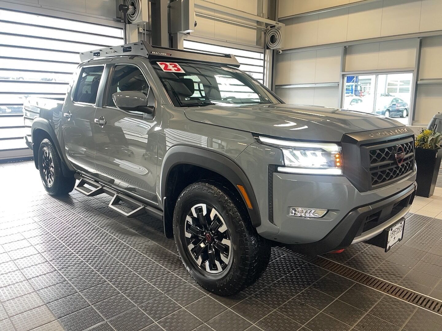 2023 NISSAN Frontier