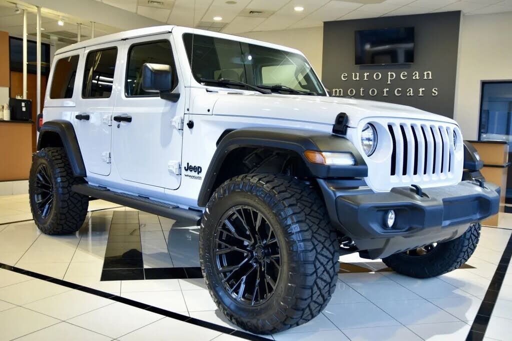 2022 JEEP Wrangler