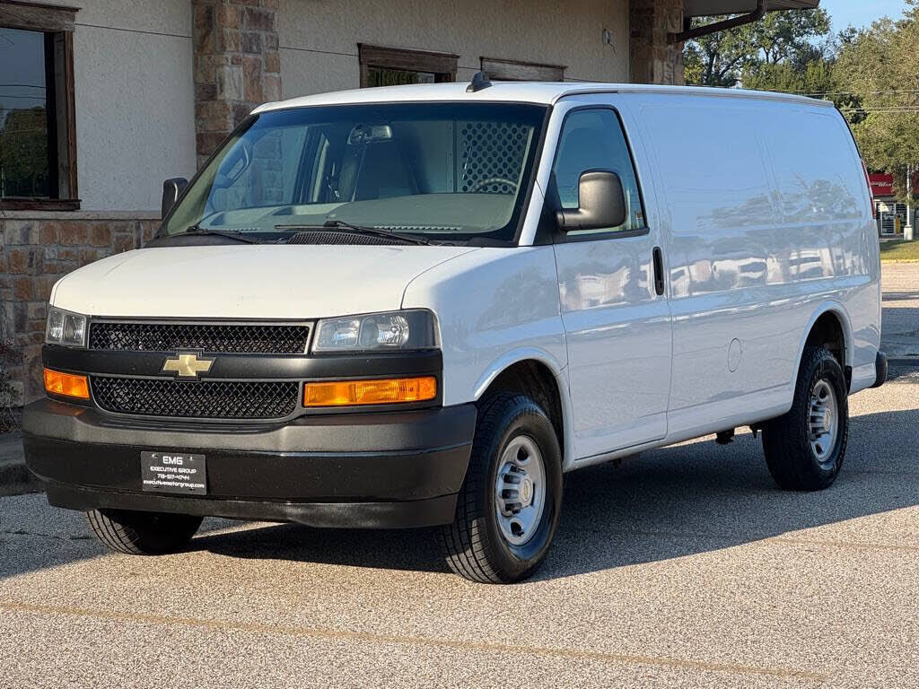 2022 CHEVROLET Express