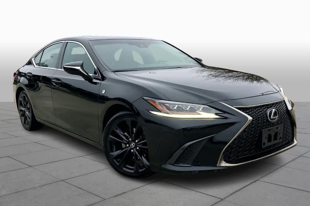 2019 LEXUS ES
