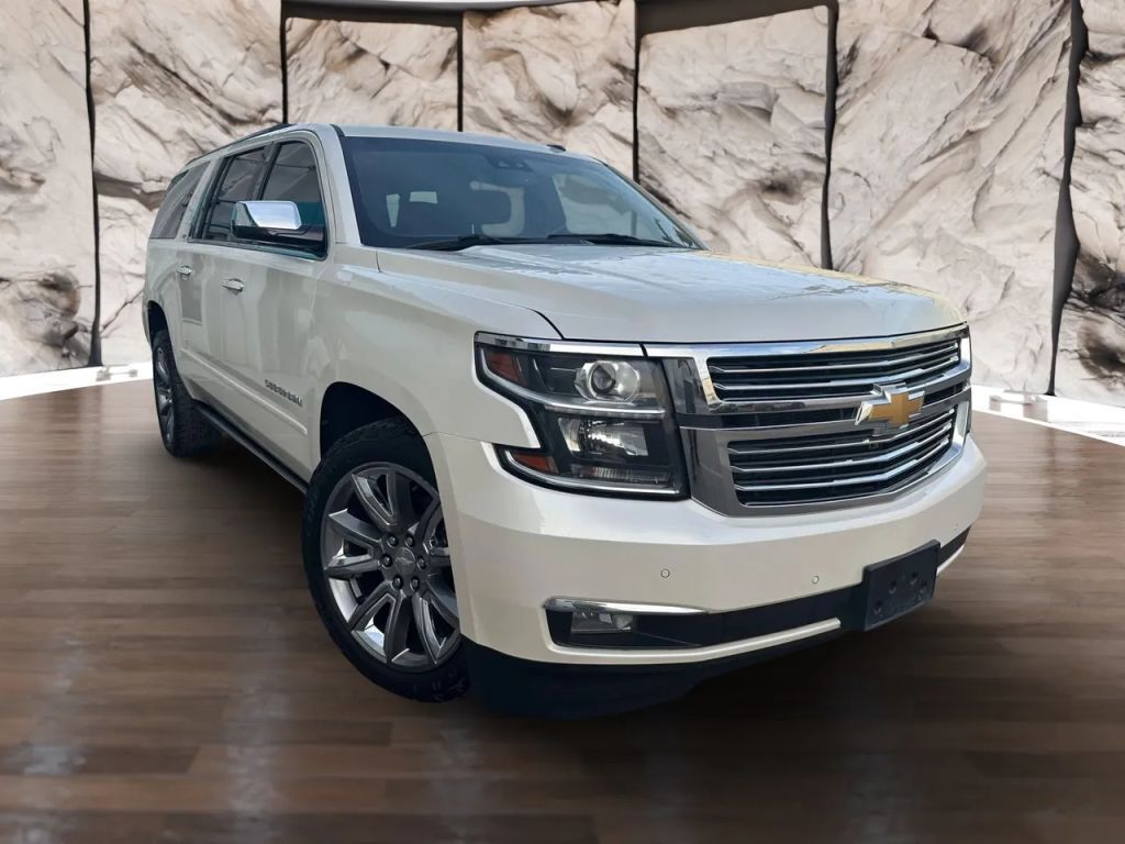 2015 CHEVROLET Suburban
