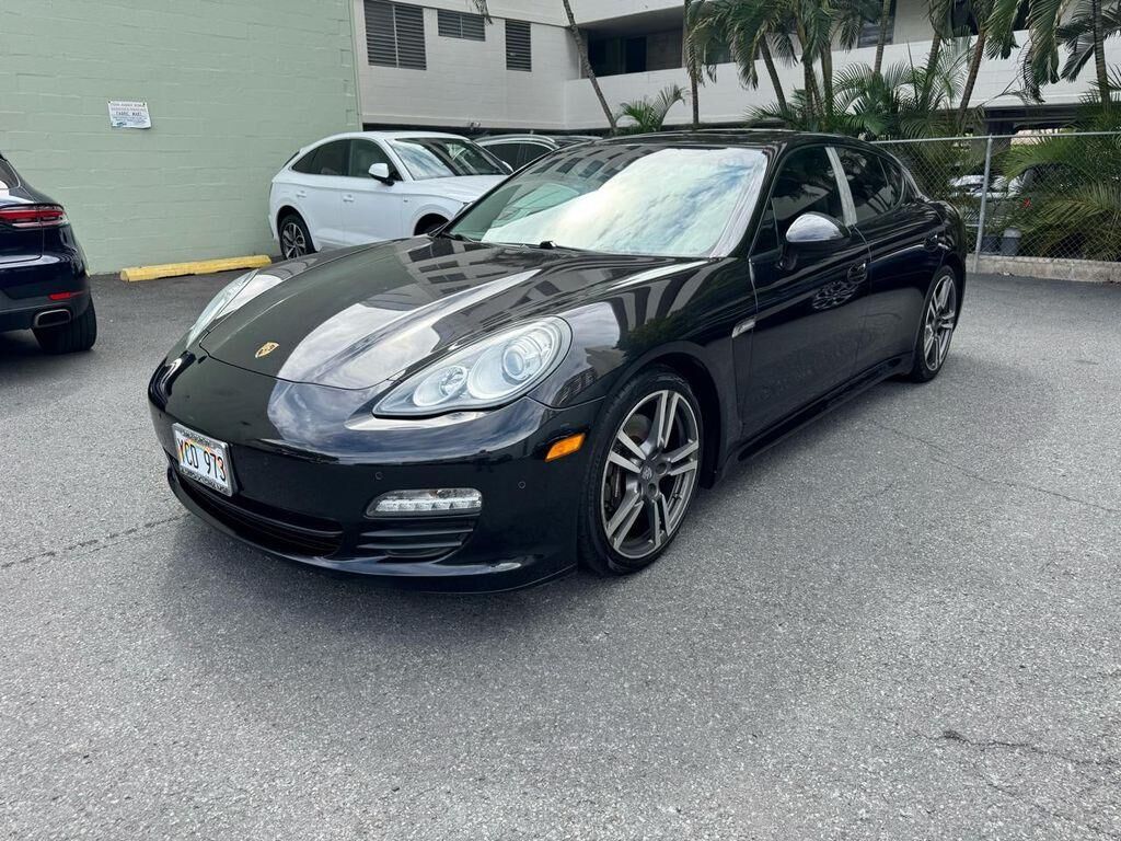 2012 PORSCHE Panamera