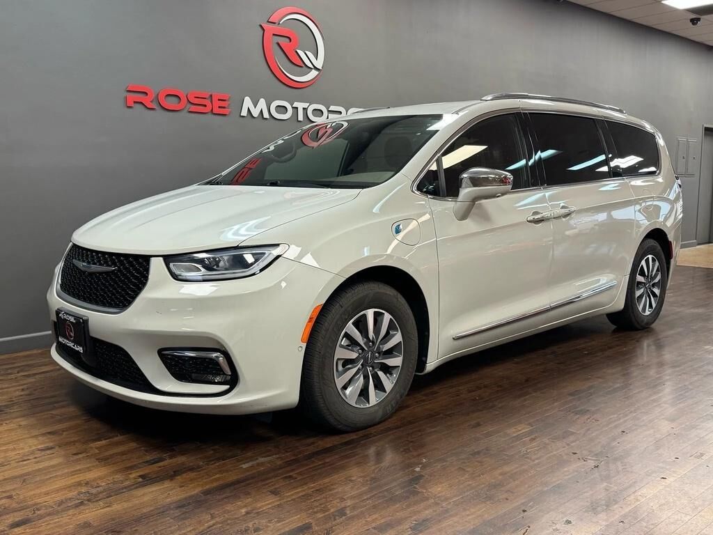 2021 CHRYSLER Pacifica