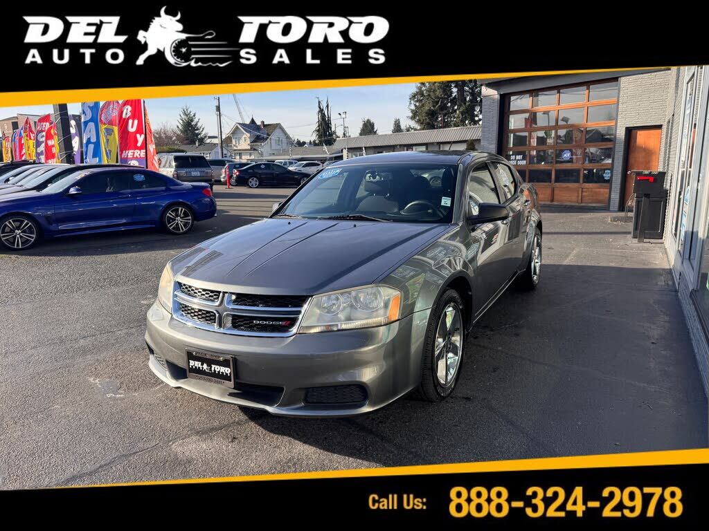 2013 DODGE Avenger