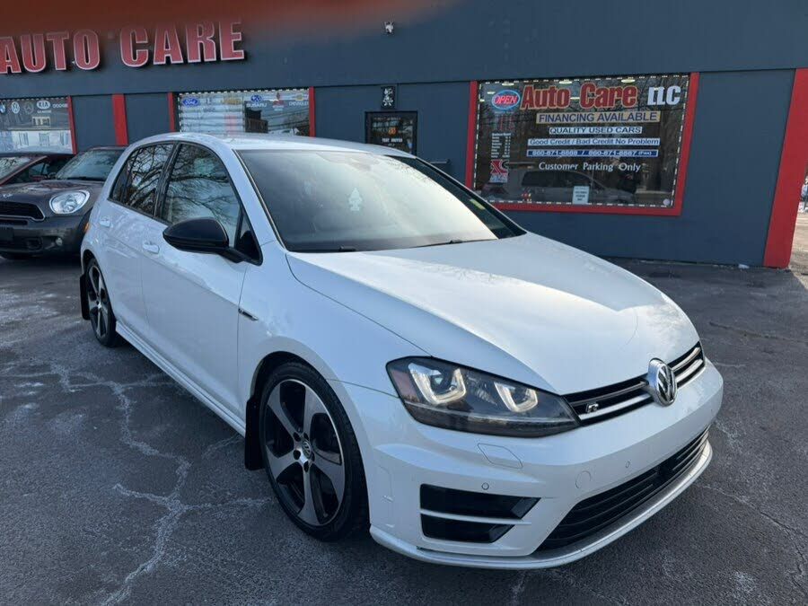 2017 VOLKSWAGEN Golf R