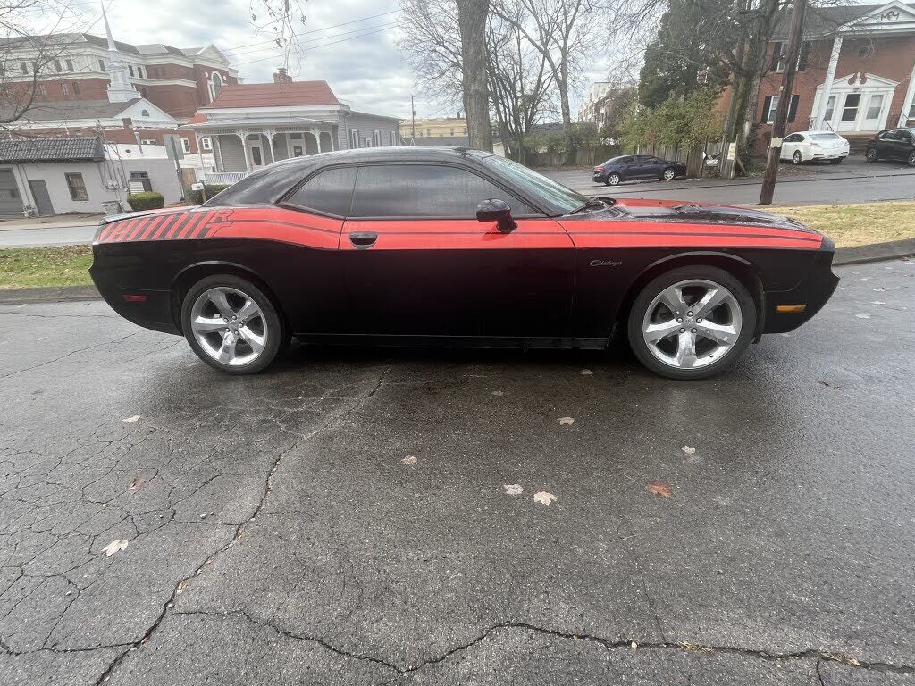 2012 DODGE Challenger