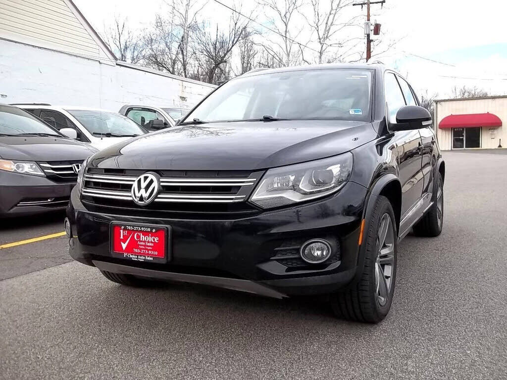 2017 VOLKSWAGEN Tiguan