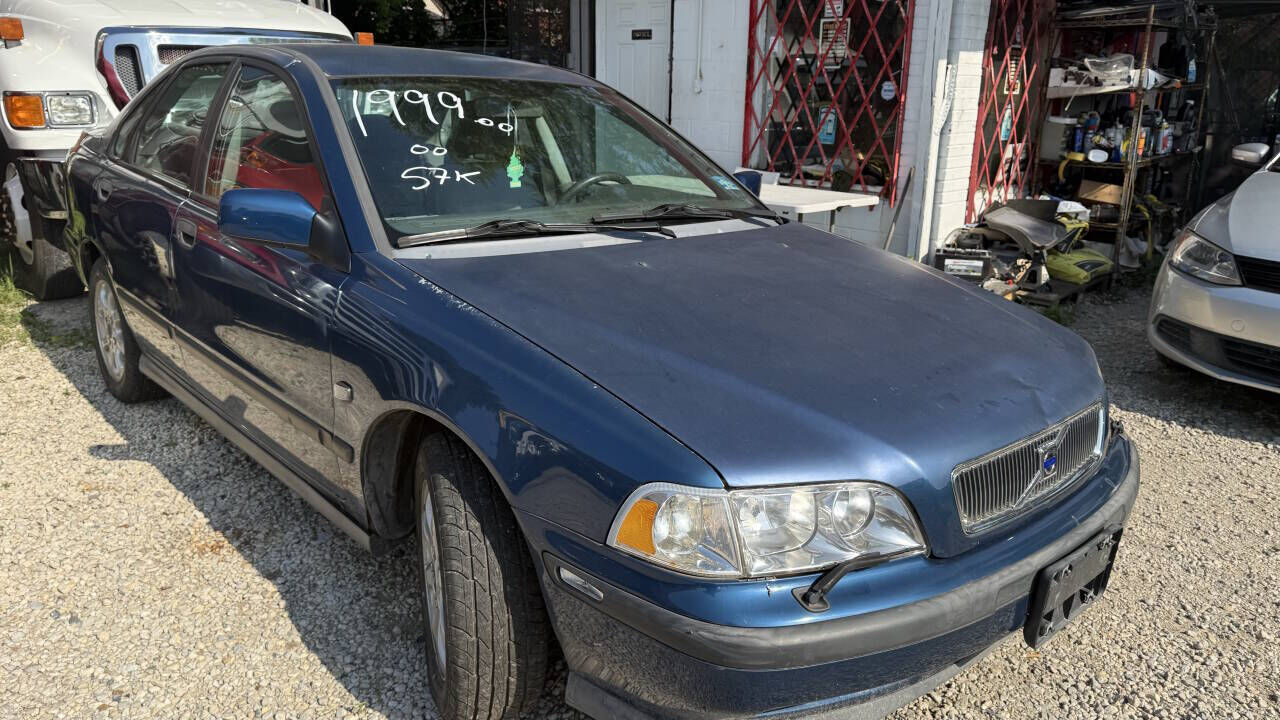 2000 VOLVO S40