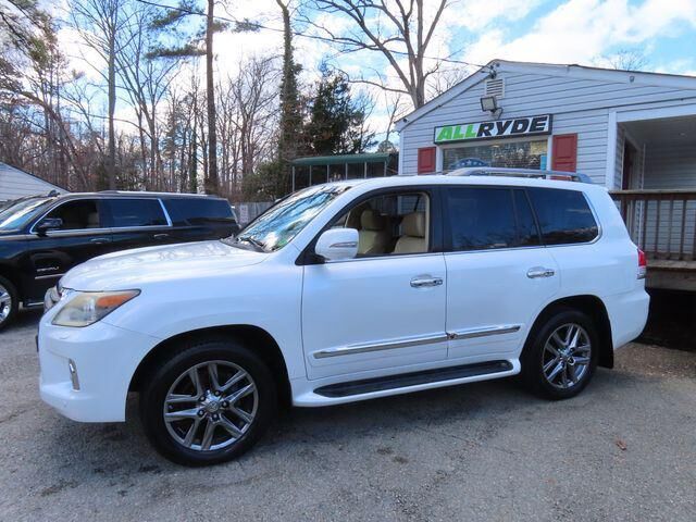 2013 LEXUS LX