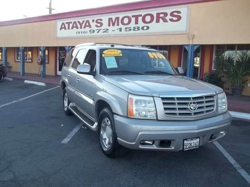 2005 CADILLAC Escalade
