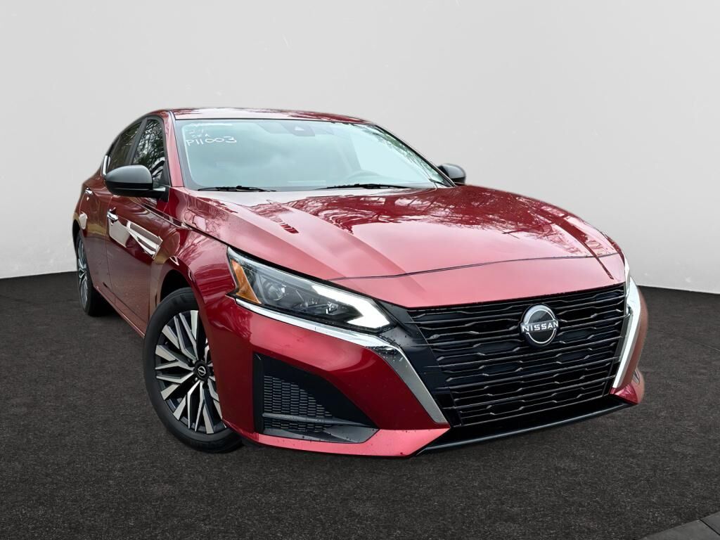 2024 NISSAN Altima