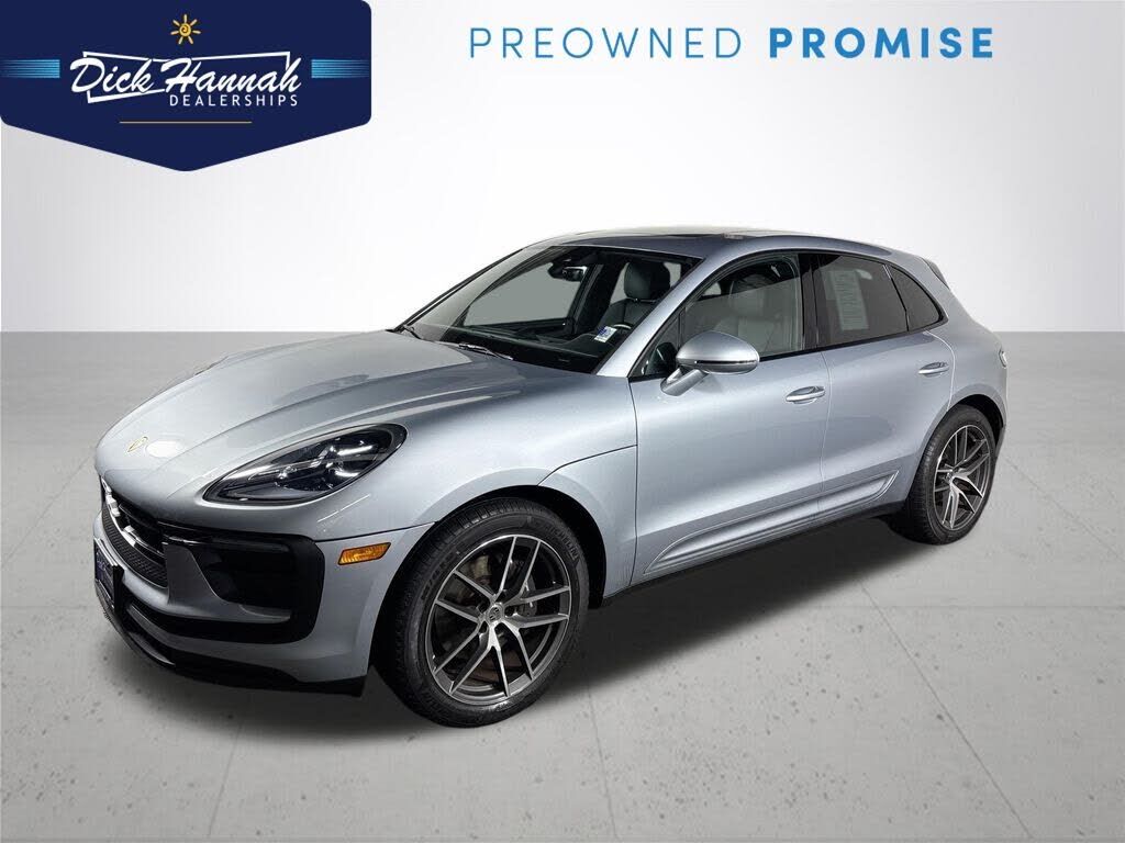 2023 PORSCHE Macan