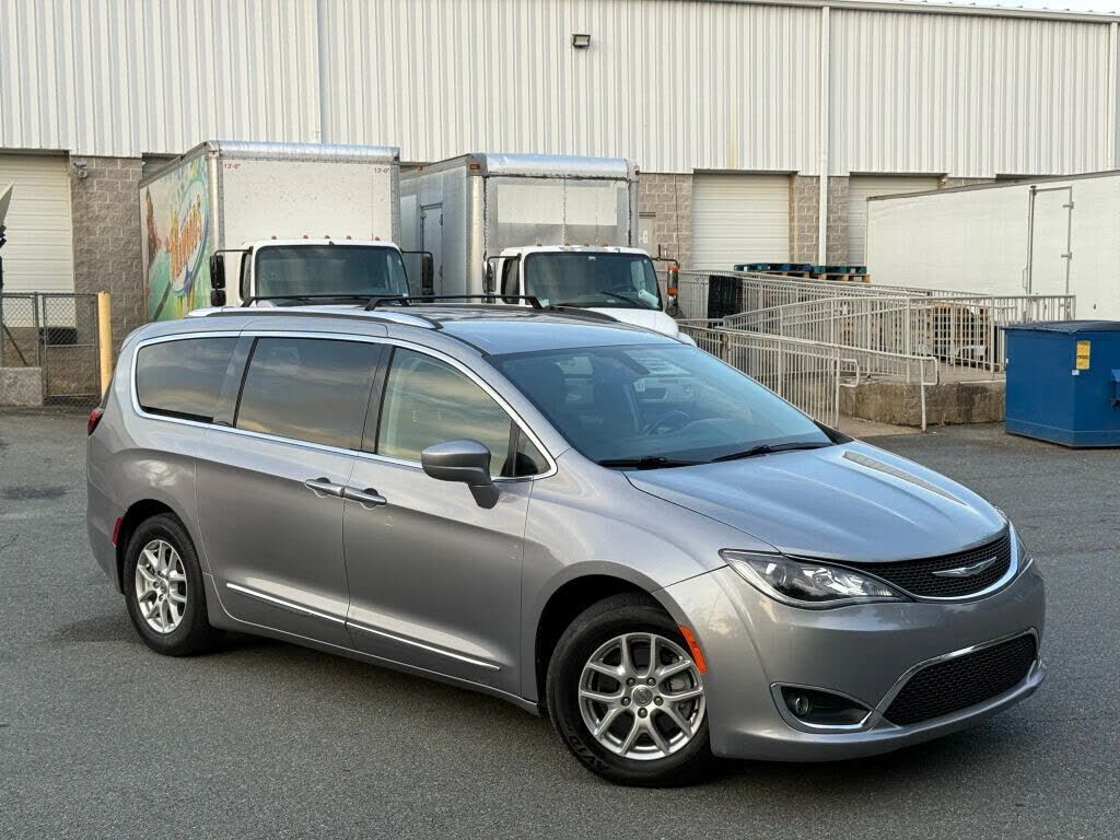 2020 CHRYSLER Pacifica