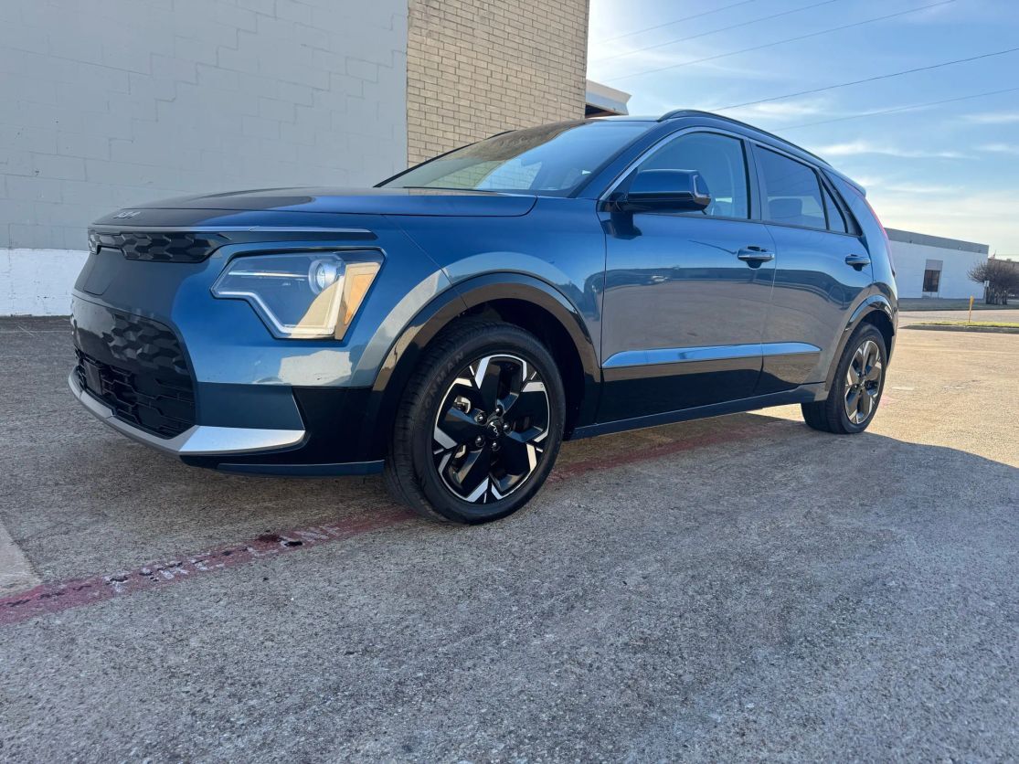 2023 KIA Niro