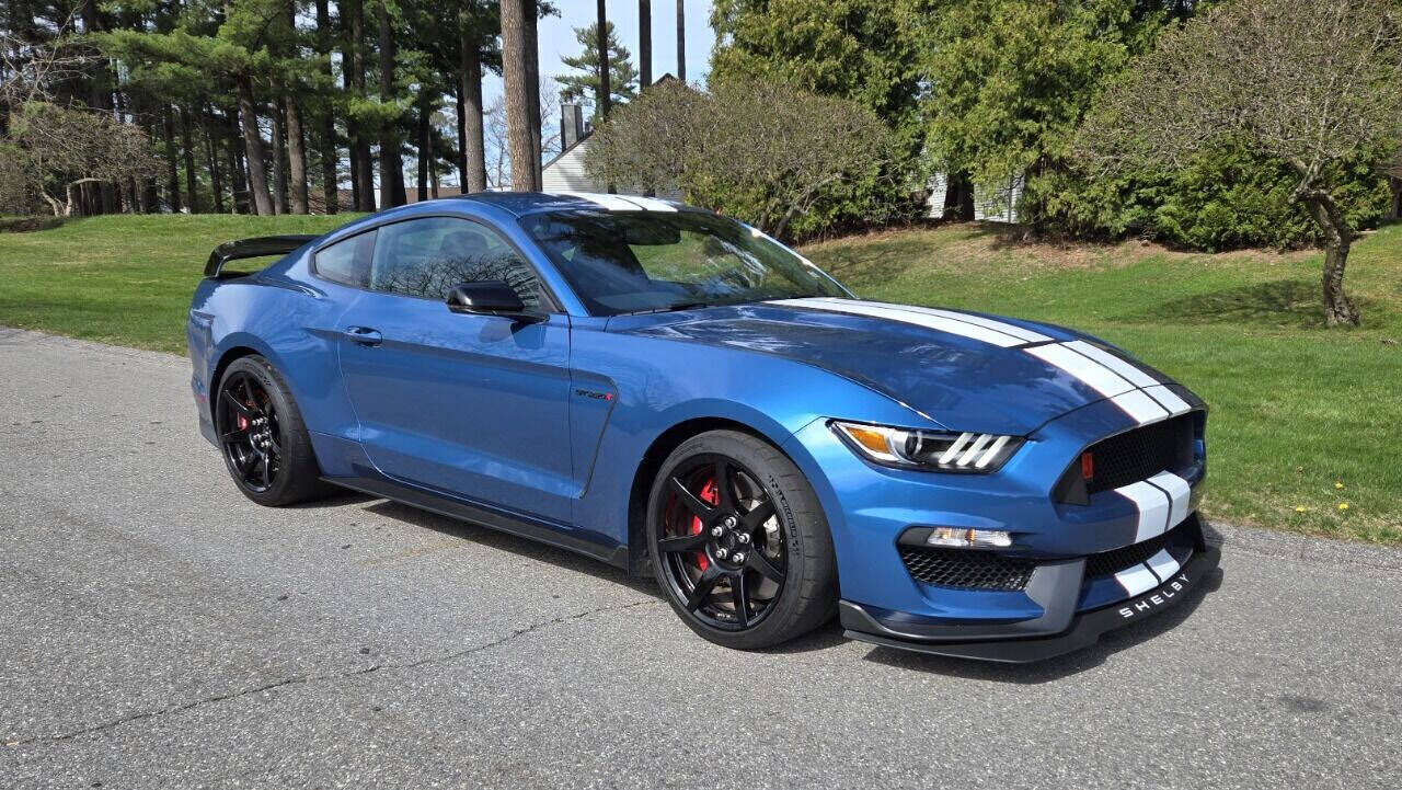 2020 FORD Mustang