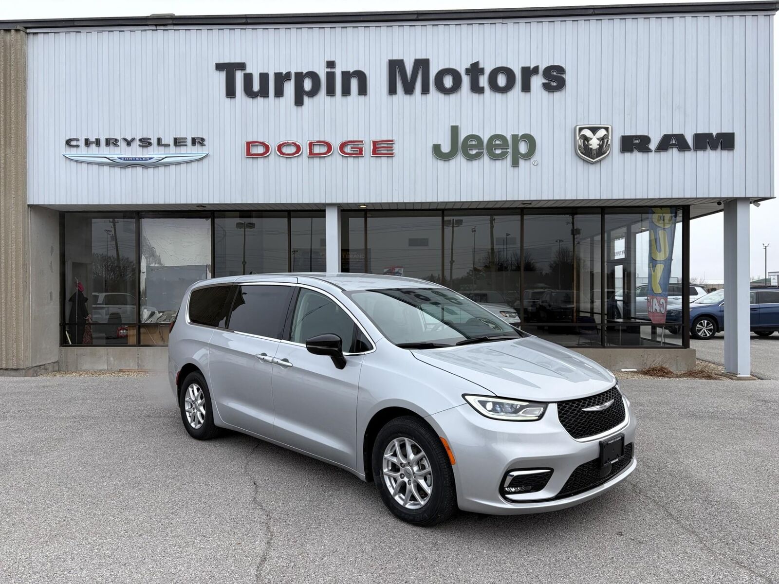 2024 CHRYSLER Pacifica