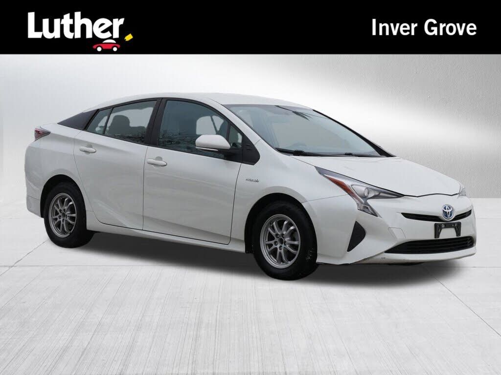 2016 TOYOTA PRIUS