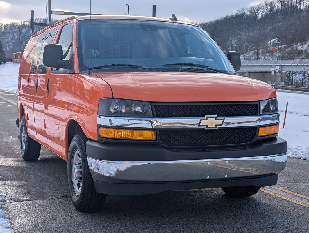 2020 CHEVROLET Express