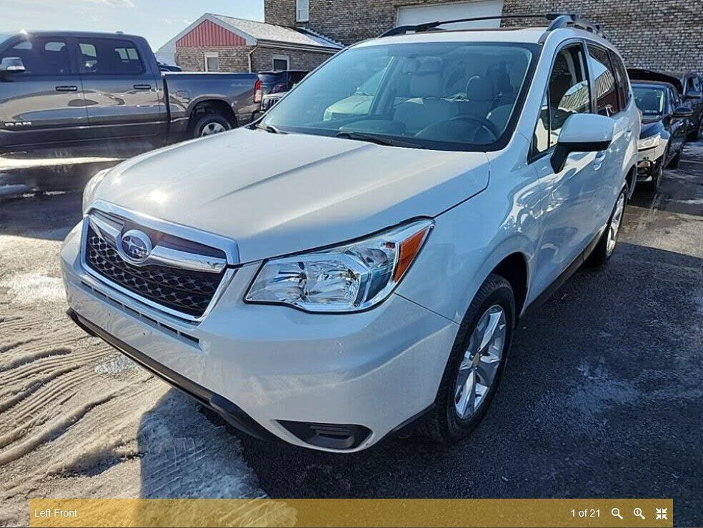 2016 SUBARU Forester