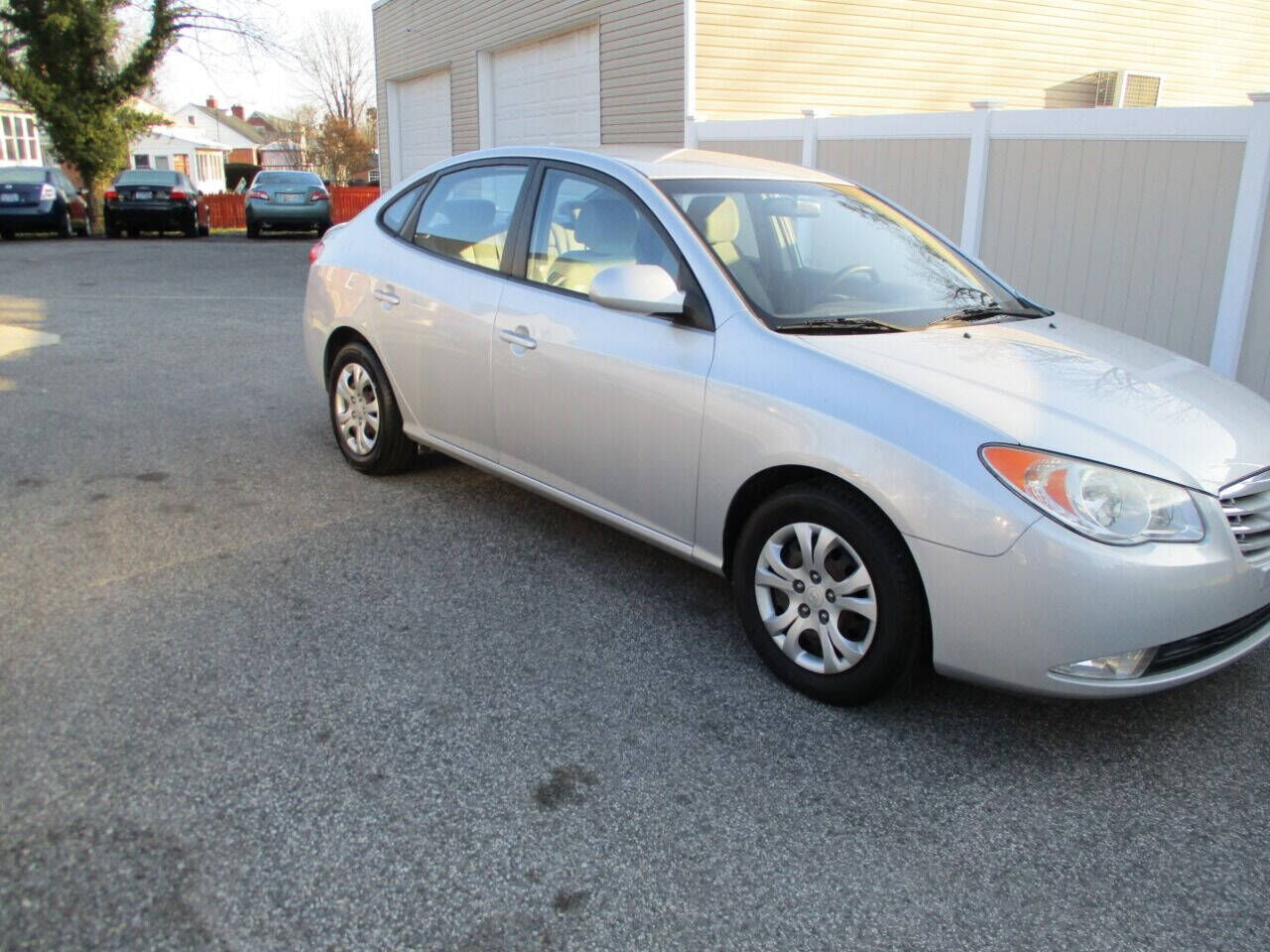2010 HYUNDAI Elantra