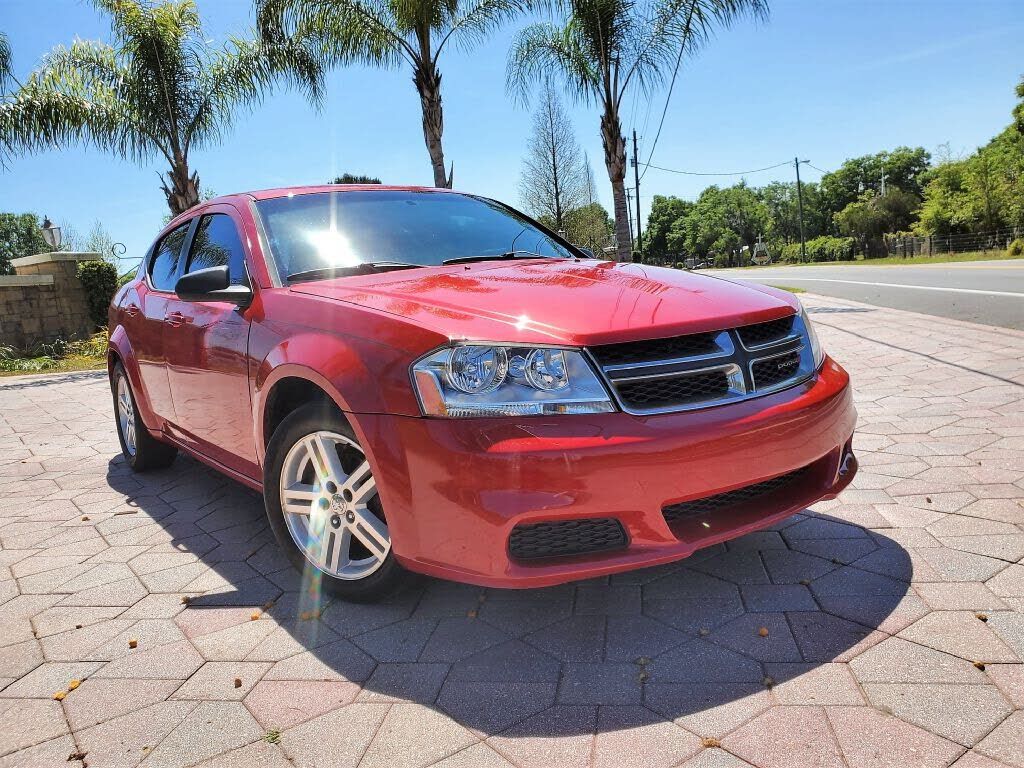 2014 DODGE Avenger
