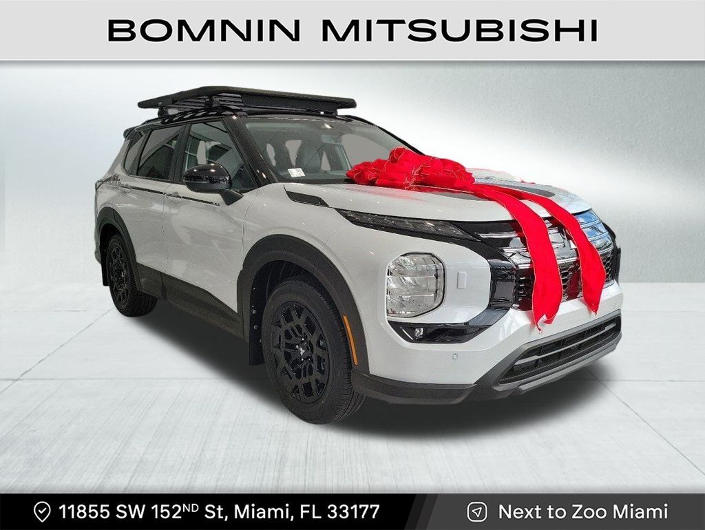 2026 MITSUBISHI Outlander