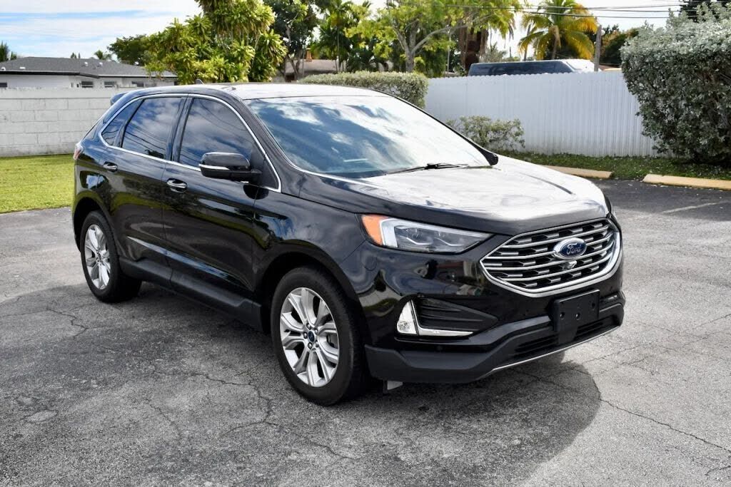 2022 FORD Edge