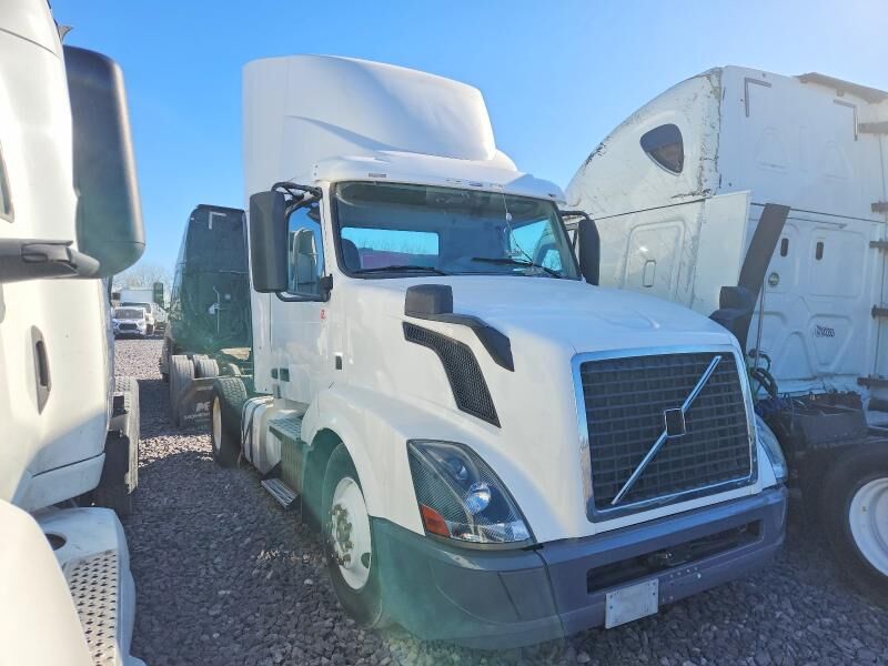 2012 VOLVO TRUCK VNL