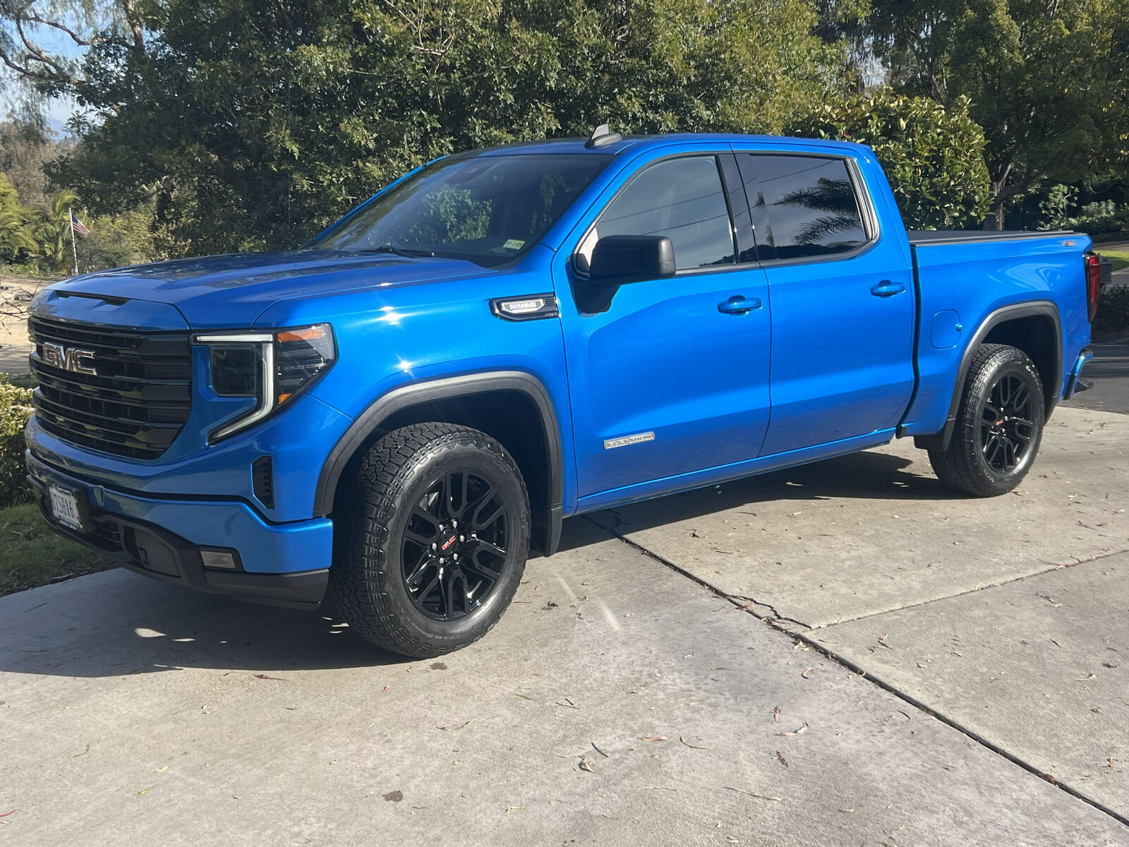 2023 GMC Sierra