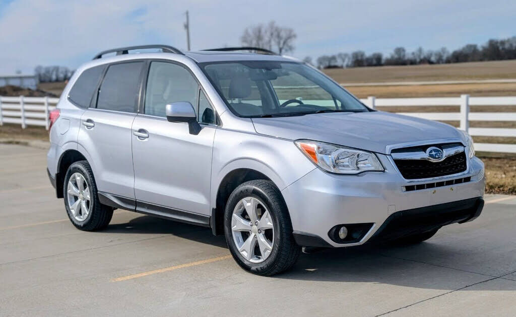 2016 SUBARU Forester