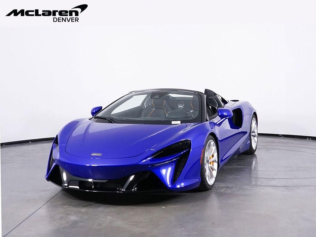 2025 MCLAREN ARTURA