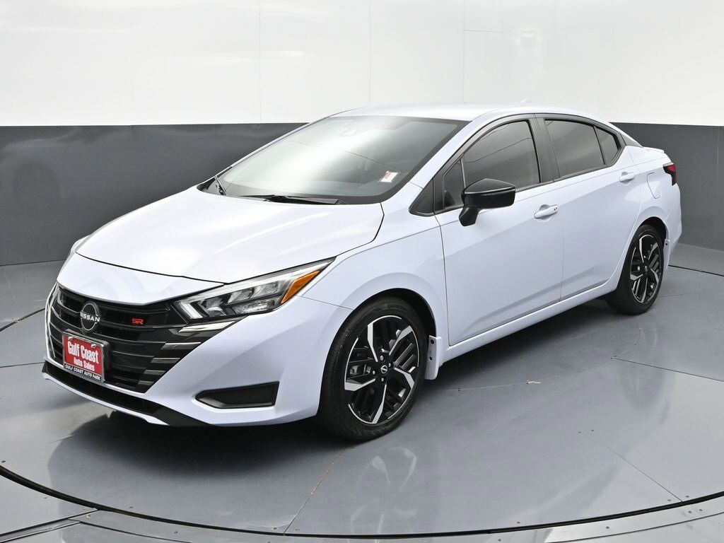 2023 NISSAN Versa