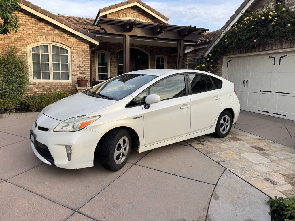 2015 TOYOTA PRIUS