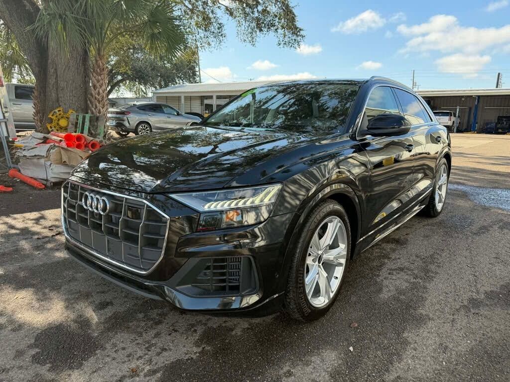 2023 Audi Q8