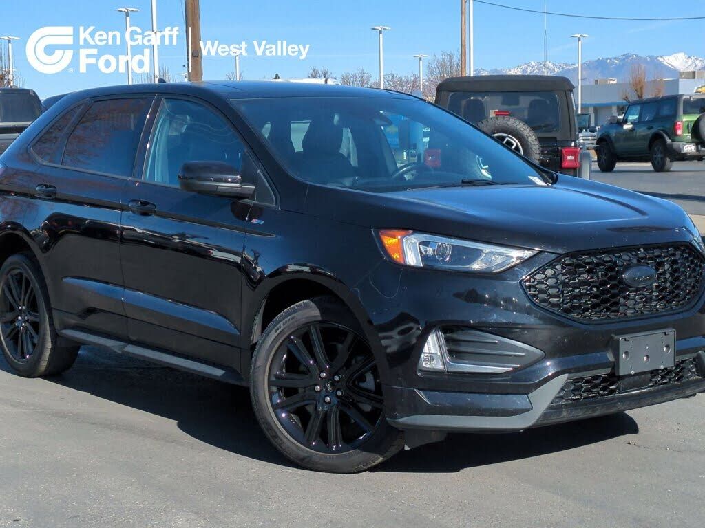 2023 FORD Edge