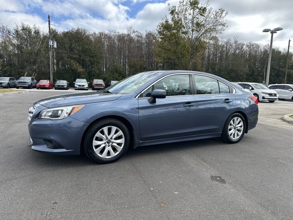 2017 SUBARU Legacy