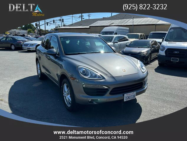 2014 PORSCHE Cayenne